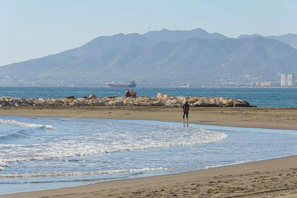 Apartman Studio 5 Mins From El Palo Beach Wifi & Ac Málaga